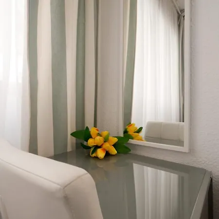 Apartment Infantas *